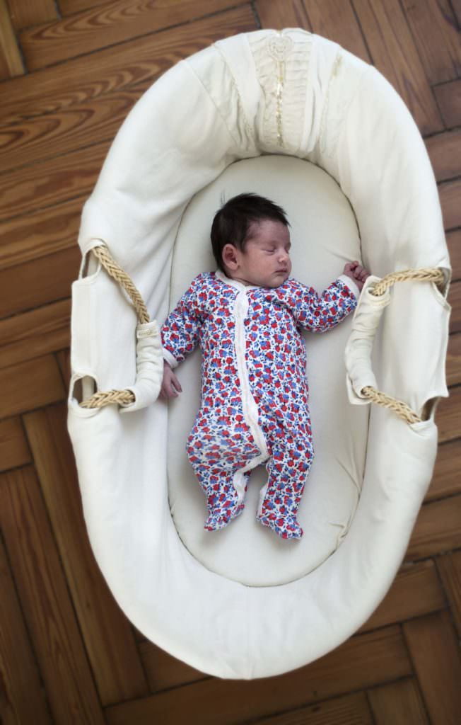 Portrait Naissance Romane Solene Tardivon Photographe