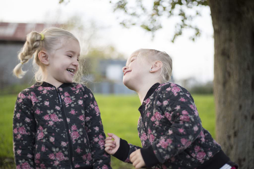Portrait Shana et Inaya Solene Tardivon Photographe
